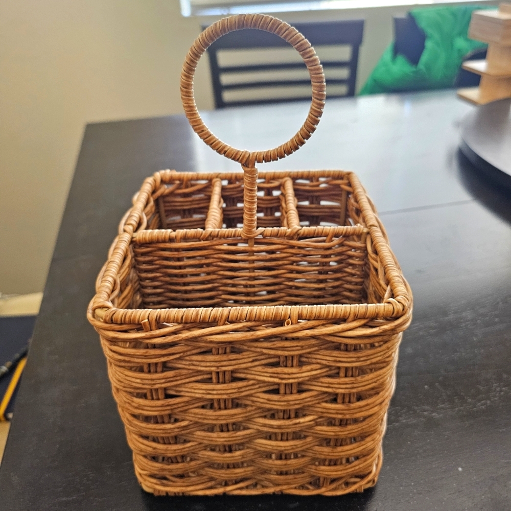 Brand new wicker utensil/napkin holder! Great for picnics!